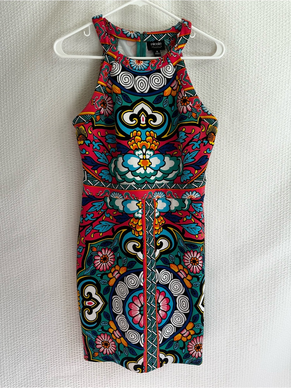 Nicole By Nicole Miller Enchanted Floral Sleeveless Sheath Dress Size: Medium